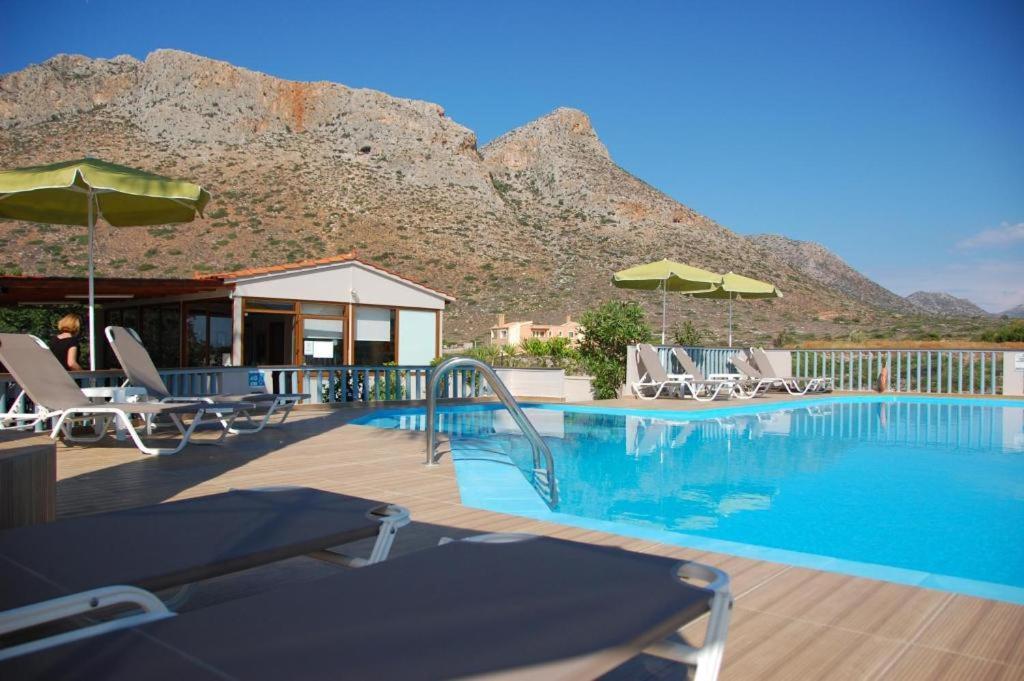 Cathrin Suites Stavrós Extérieur photo